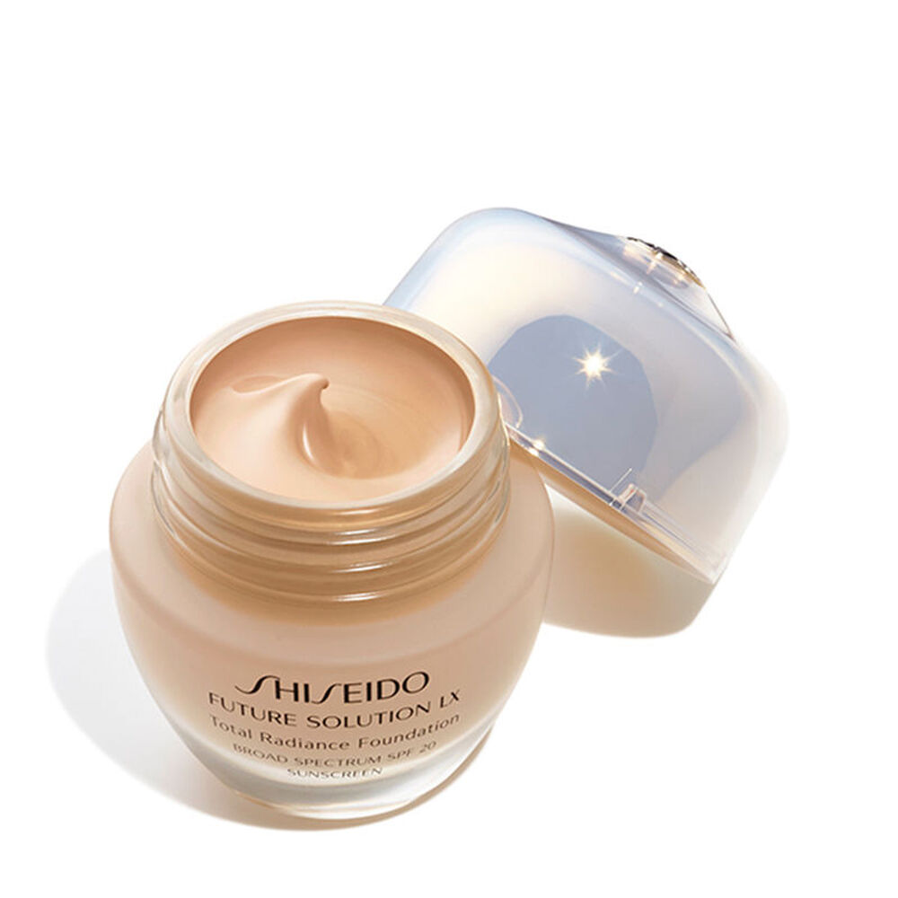 Total Radiance Foundation E, Golden4