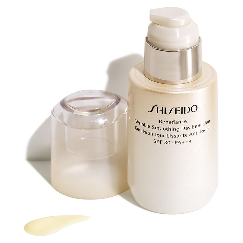 Shiseido wrinkle smoothing. Shiseido Benefiance Wrinkle. Shiseido Benefiance Wrinkle Smoothing 75 ml. Shiseido Emulsion. Эмульсия шисейдо Бенефианс.