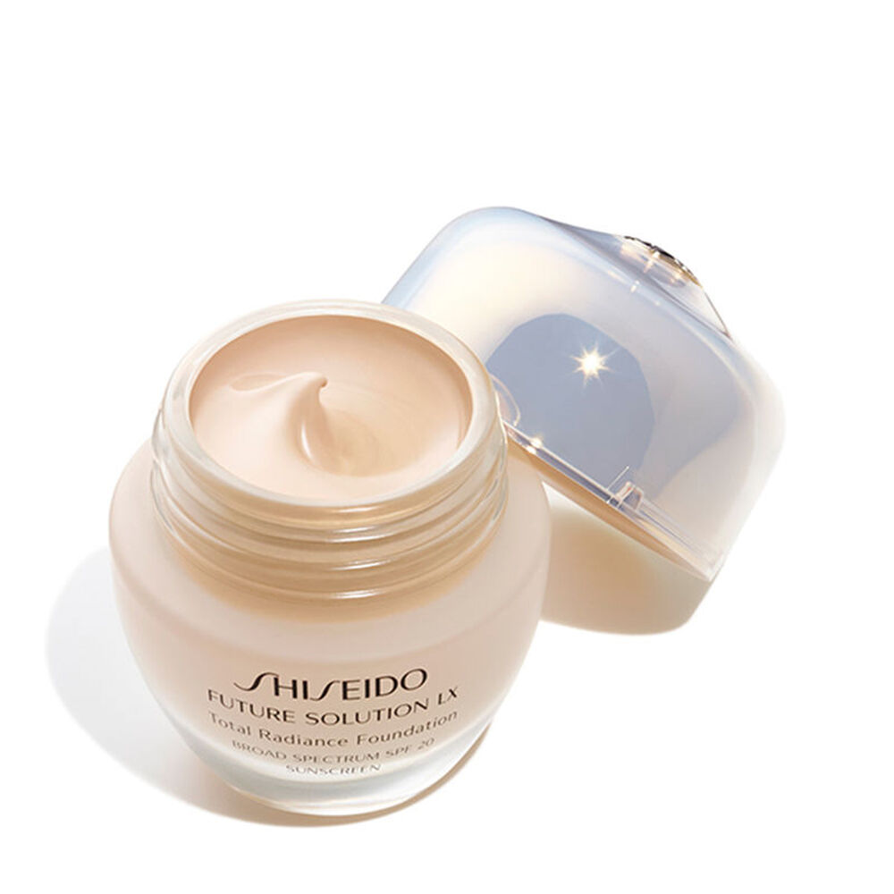 Total Radiance Foundation E, Golden1