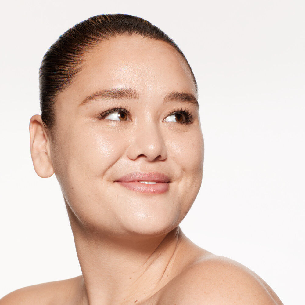 REVITALESSENCE SKIN GLOW Foundation | SHISEIDO